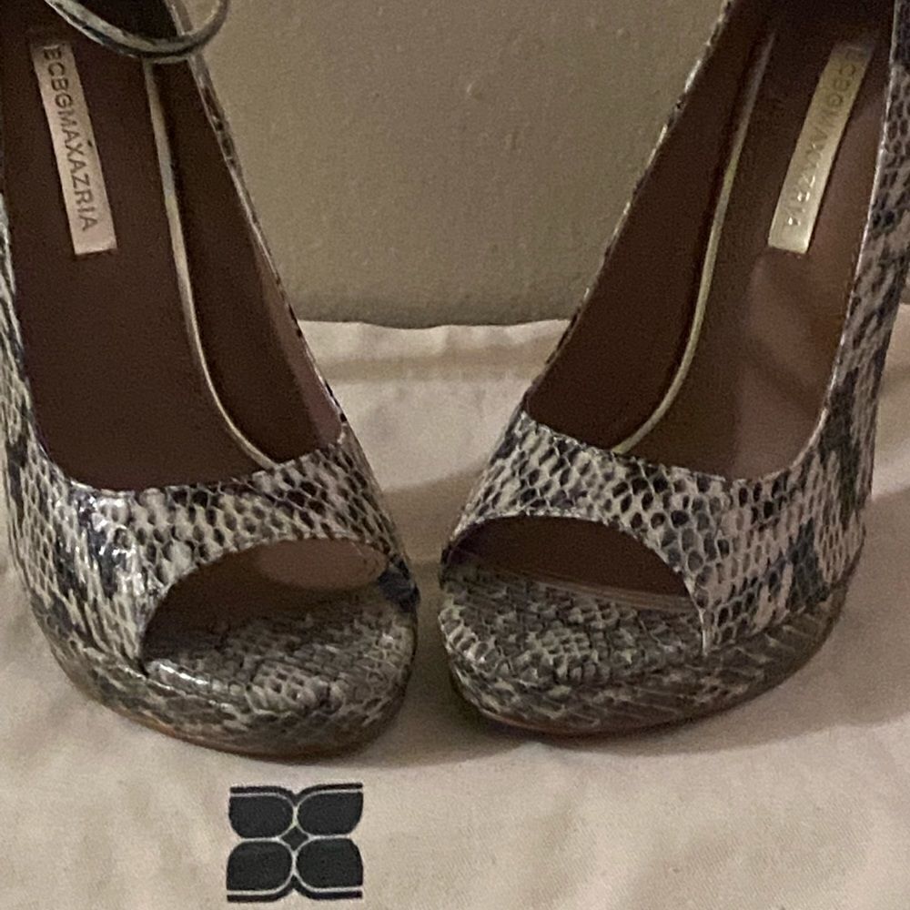BCBG MaxAzaria snake print stilettos